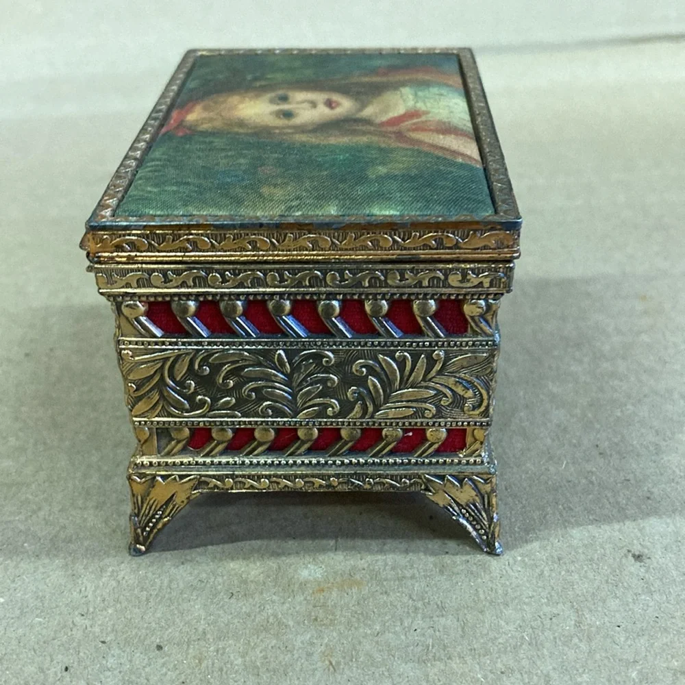 Gold vintage footed trinket box “portrait‎ of a young girl “ by Renoir 1841-1919